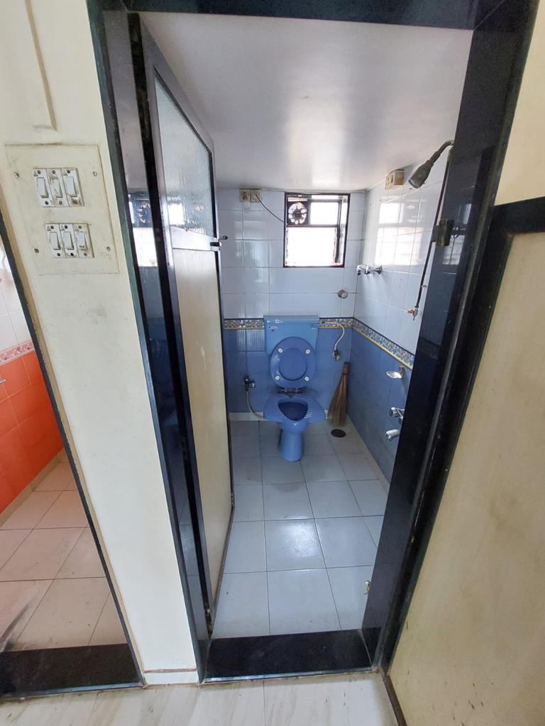 2 BHK Apartment for Rent in Santacruz West Mumbai