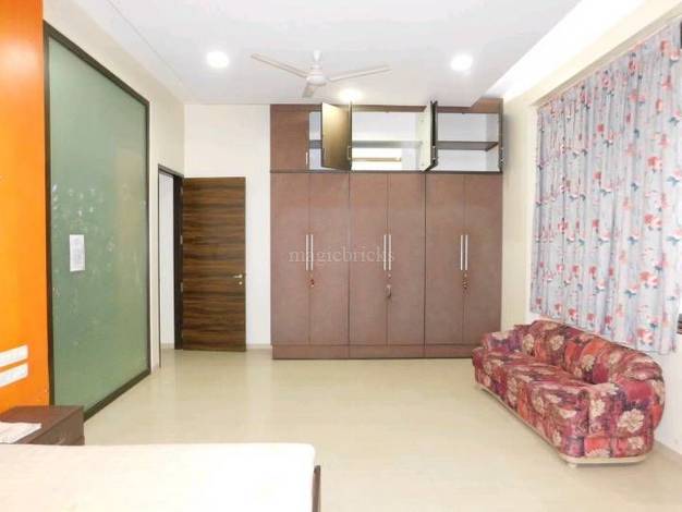 4 BHK Apartment for Rent in JVPD Mumbai
