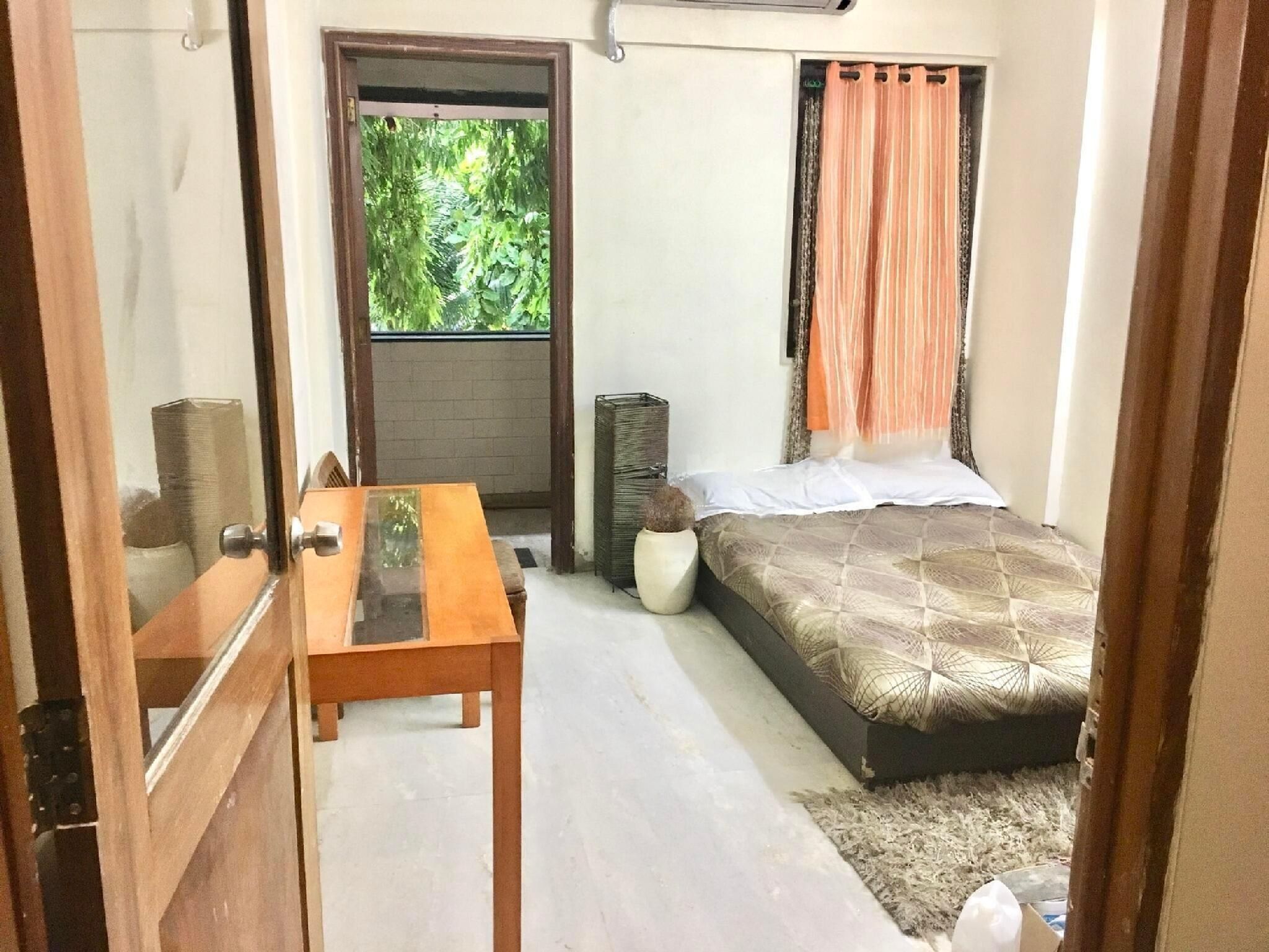 3 BHK Apartment for Sale in Juhu church rd Mumbai