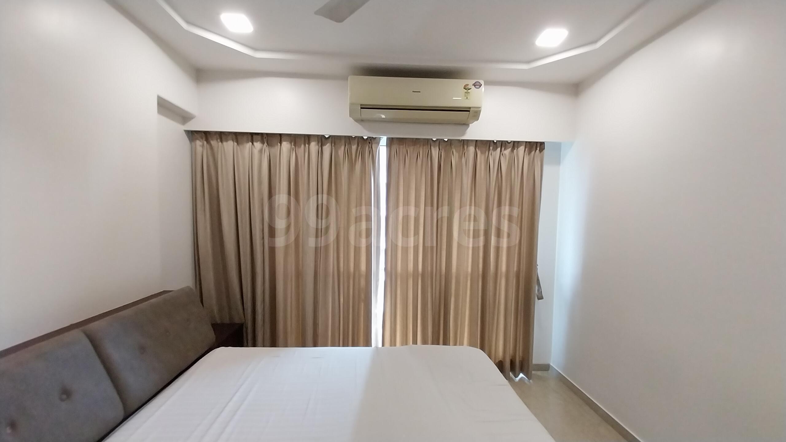 3 BHK Apartment for Sale in Sarojini Road Mumbai