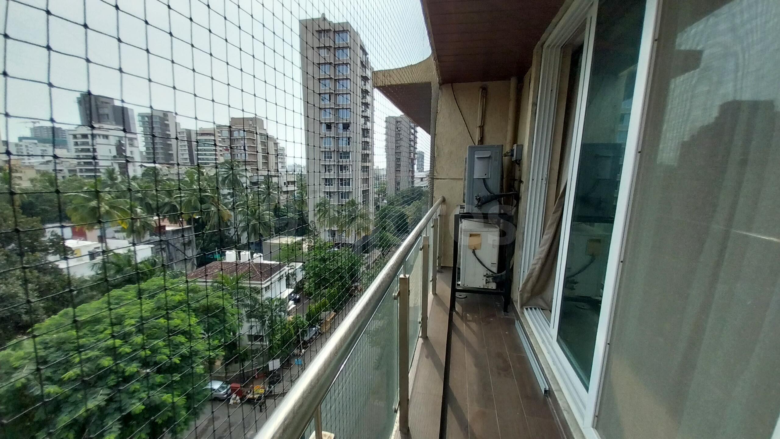 3 BHK Apartment for Sale in Sarojini Road Mumbai