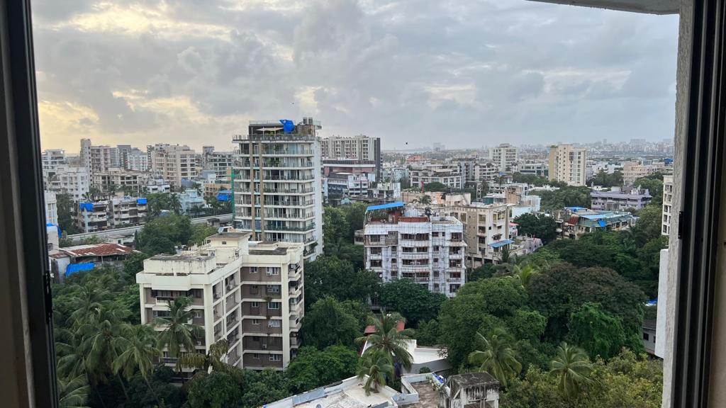 2 BHK Apartment for Sale in 2nd Hasnabad Lane Mumbai