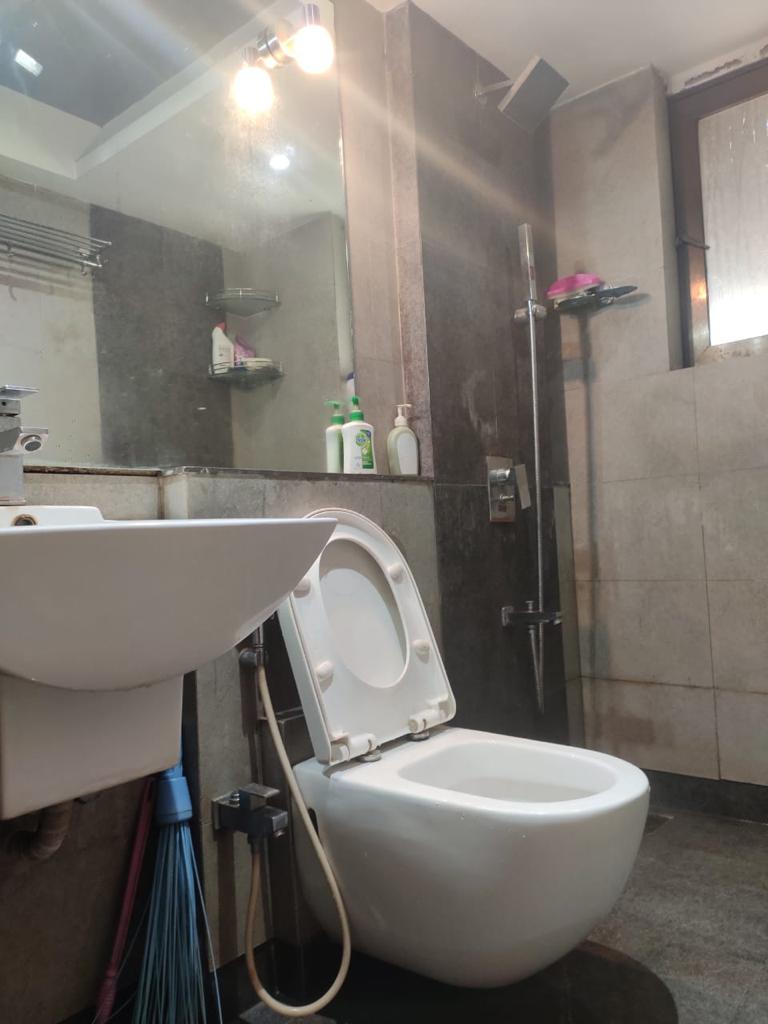 4 BHK Apartment for Sale in Bandra West Mumbai