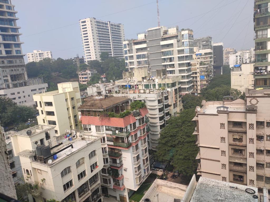 4 BHK Apartment for Sale in Bandra West Mumbai