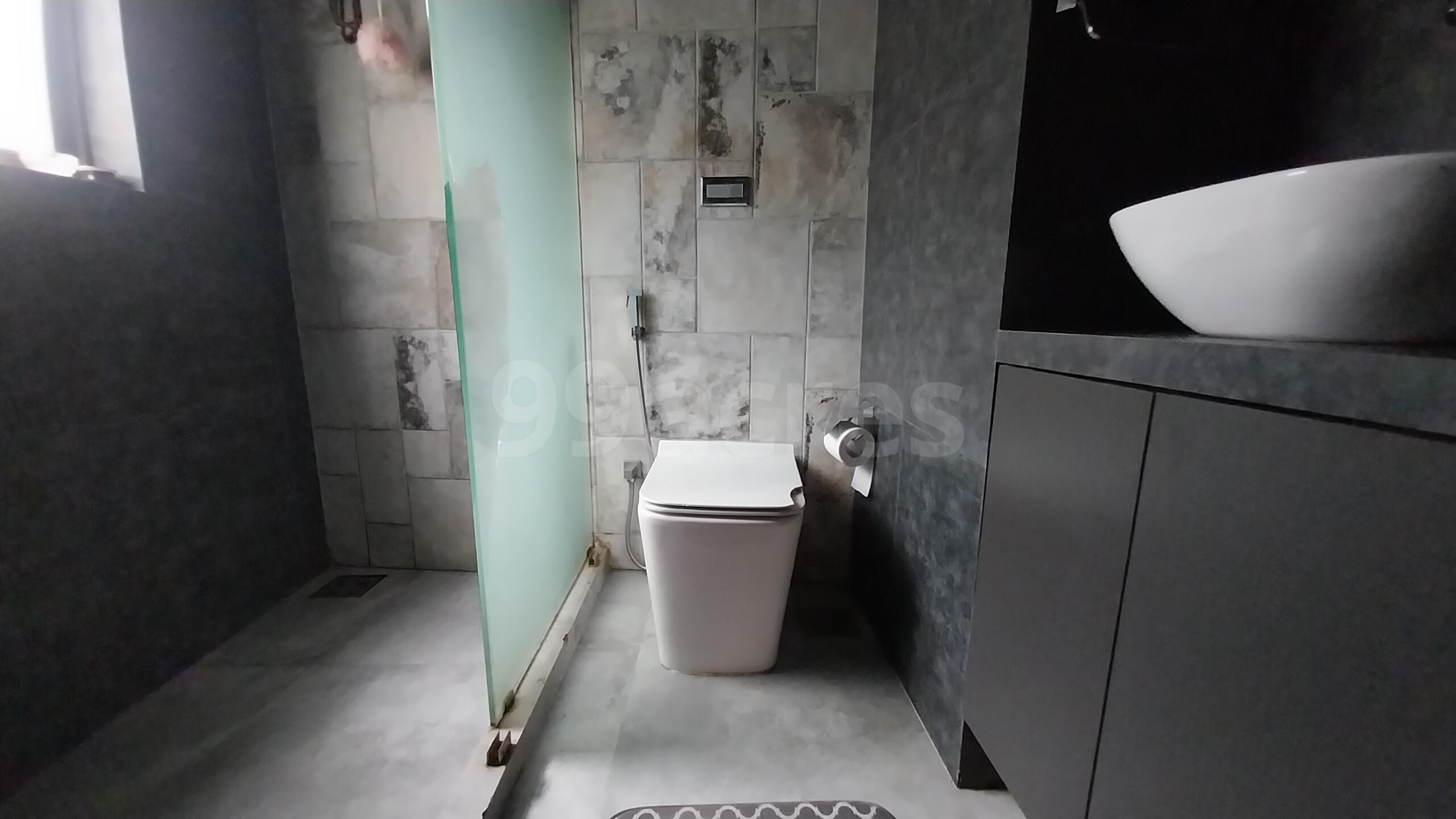 2 BHK Apartment for Sale in Khar West Mumbai