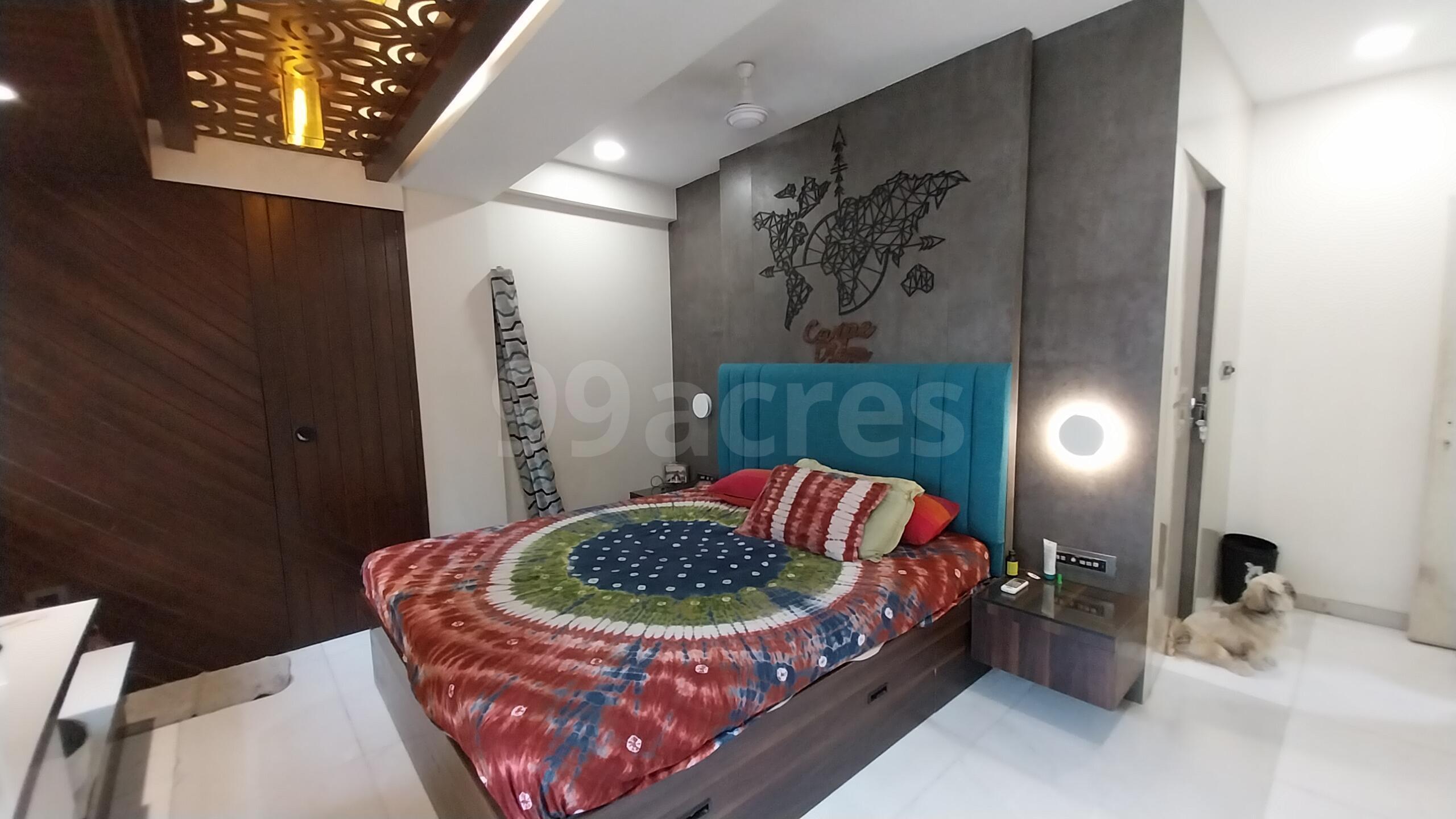 2 BHK Apartment for Sale in Khar West Mumbai