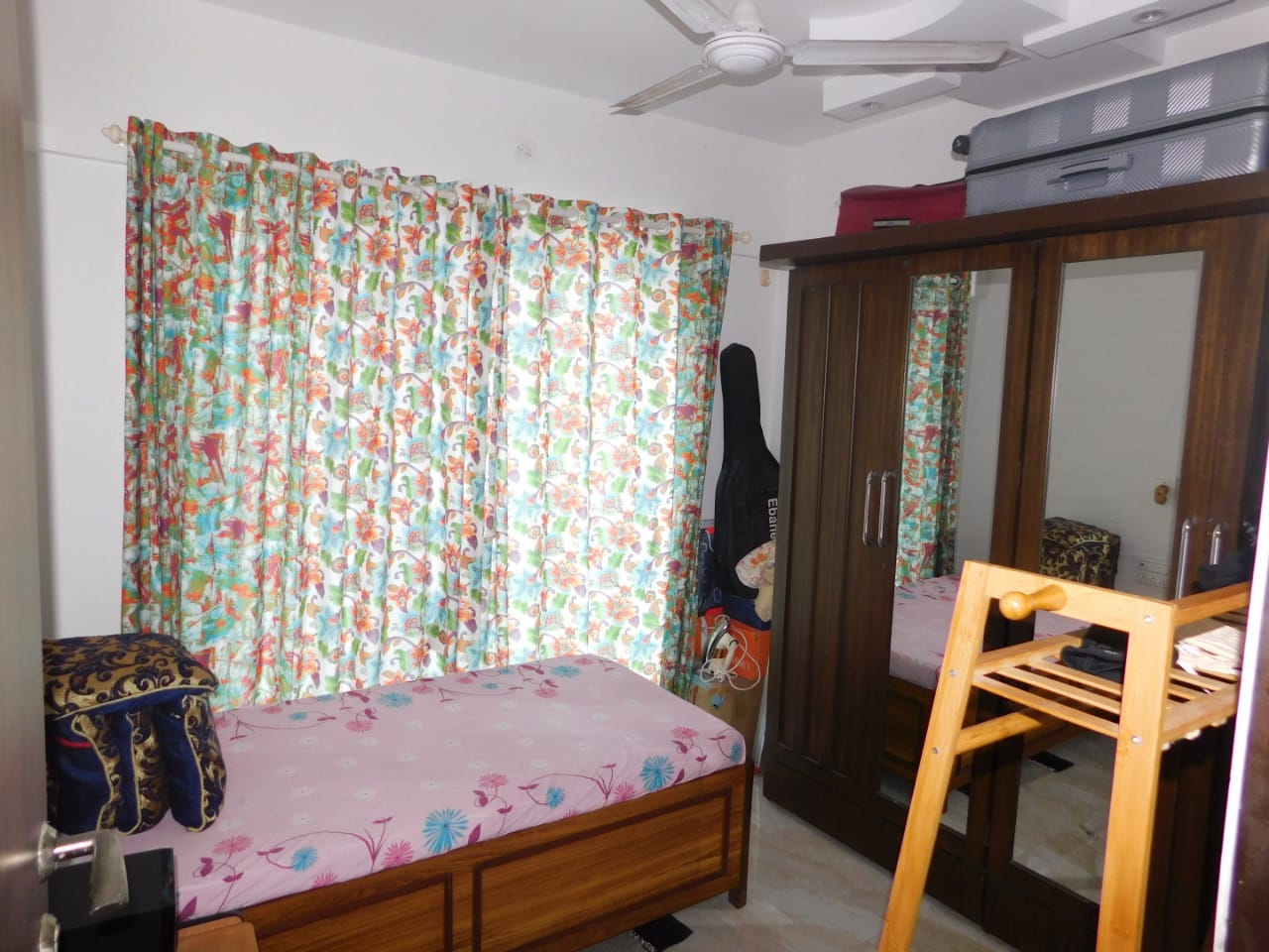 2 BHK Apartment for Sale in Andheri West Mumbai