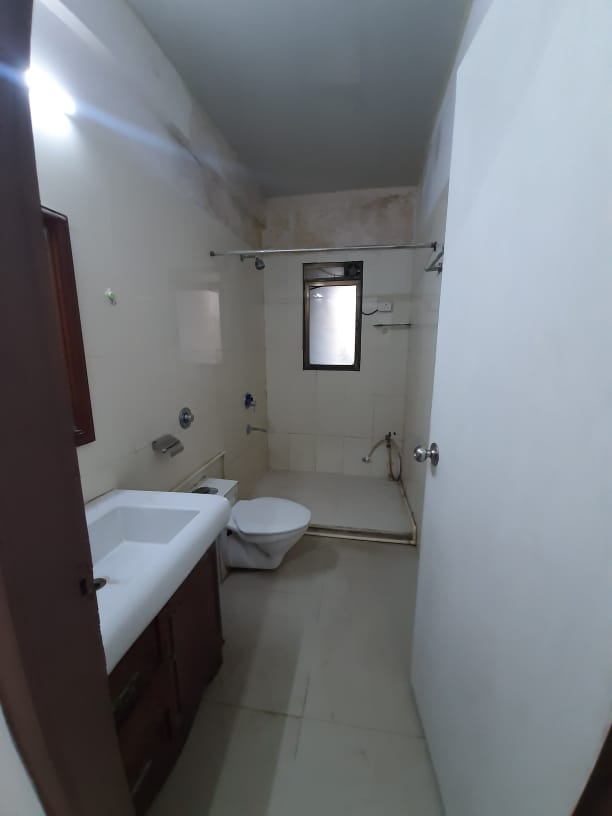 4 BHK Apartment for Rent in Khar West Mumbai