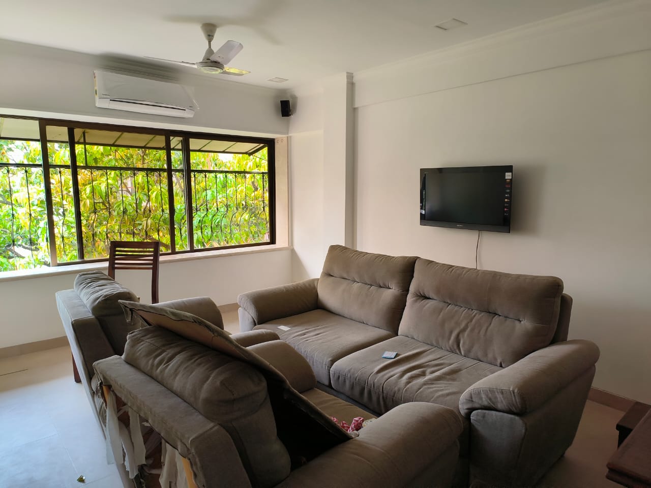 2 BHK Apartment for Rent in Bandra West Mumbai
