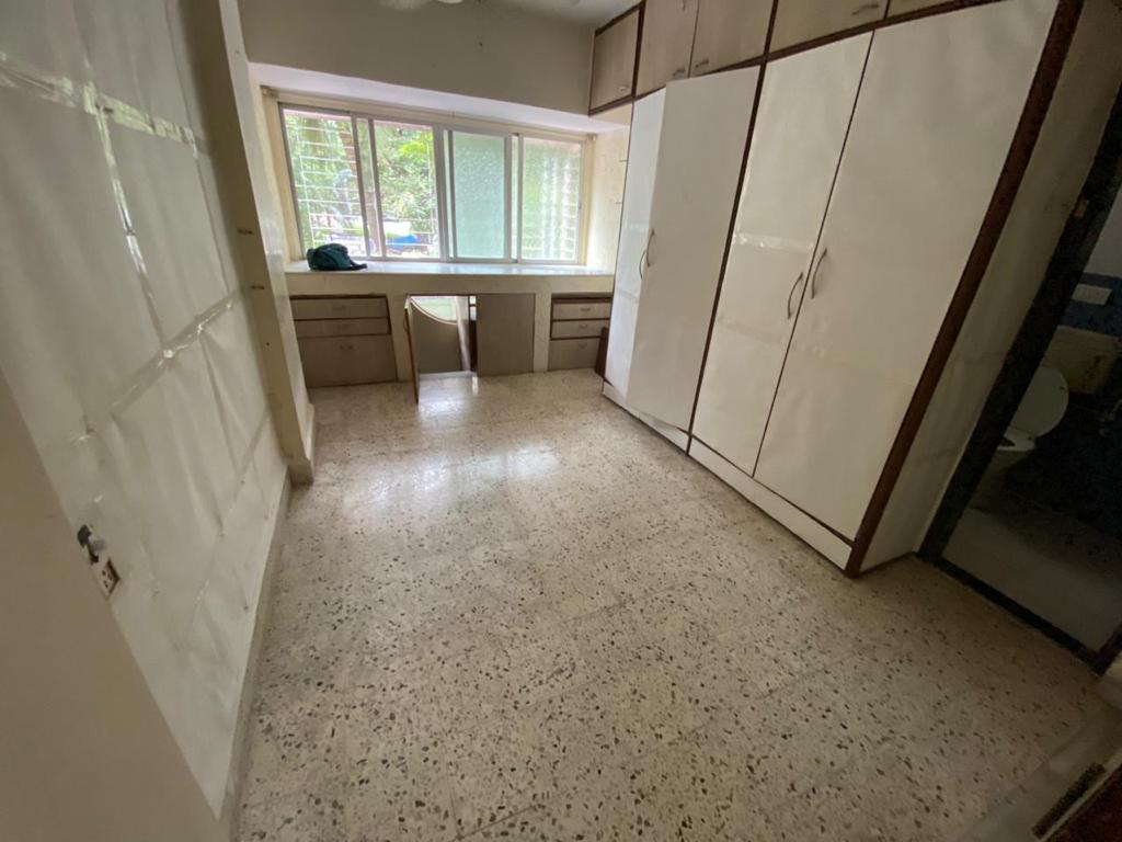 2 BHK Apartment for Sale in Andheri West Mumbai