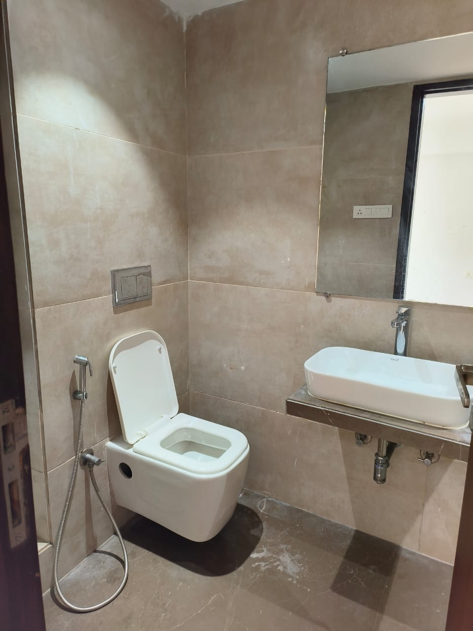 3 BHK Apartment for Sale in 16th Road Mumbai