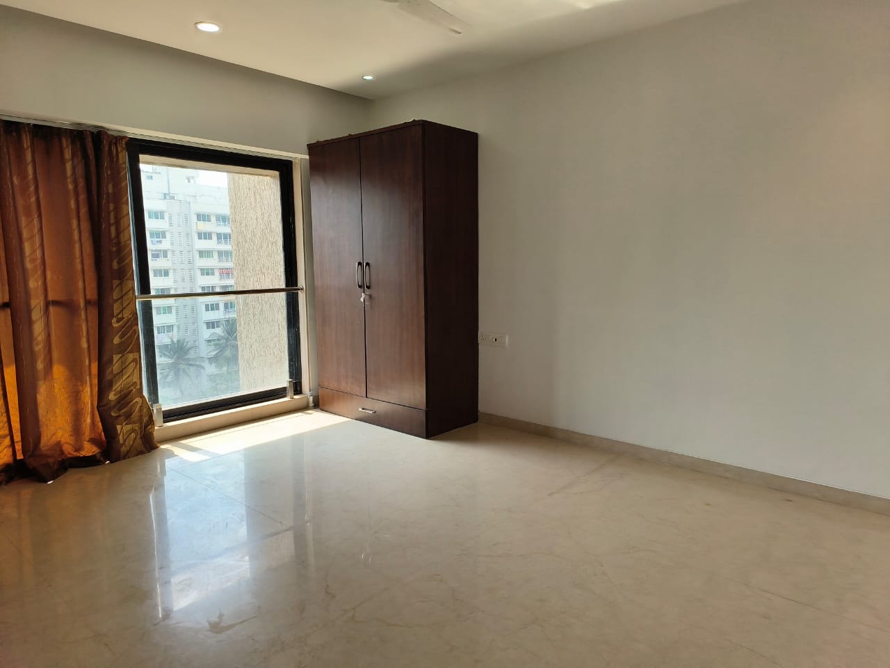 3 BHK Apartment for Sale in 16th Road Mumbai