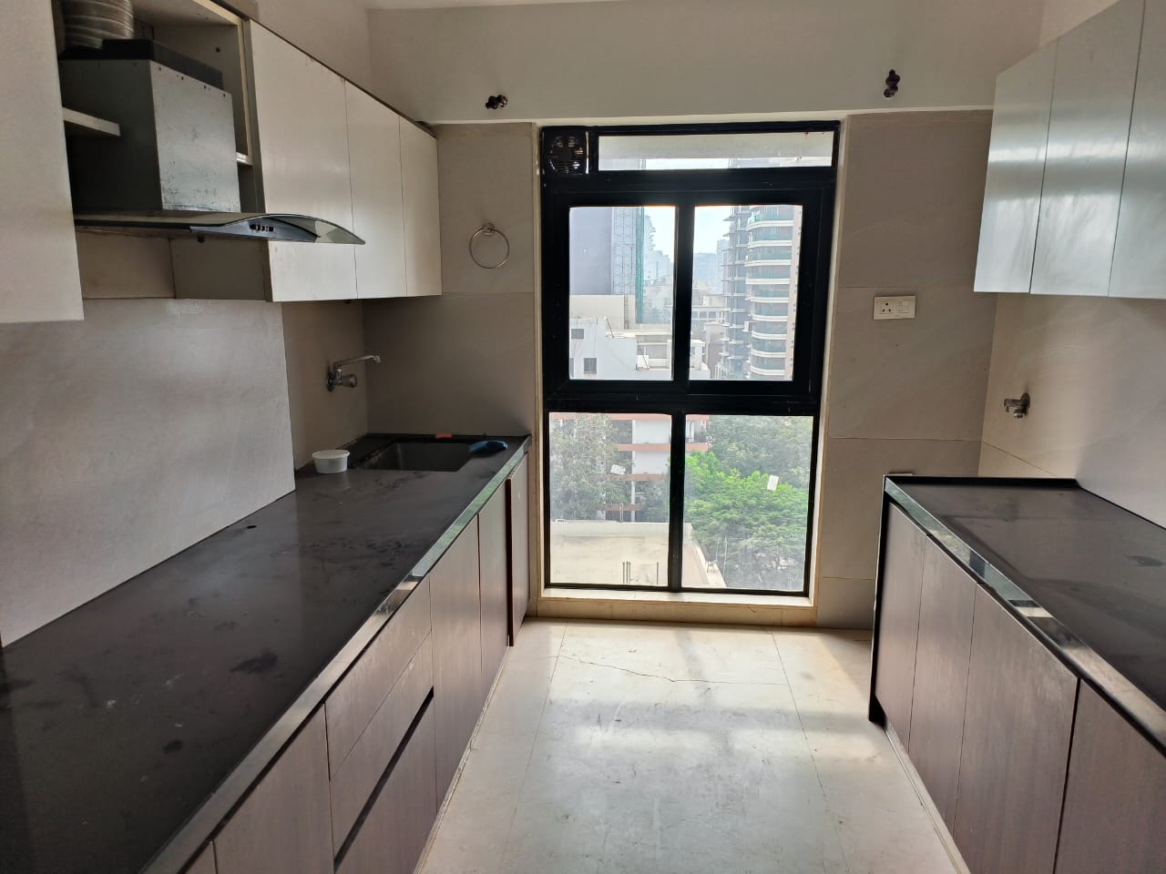 3 BHK Apartment for Sale in 16th Road Mumbai