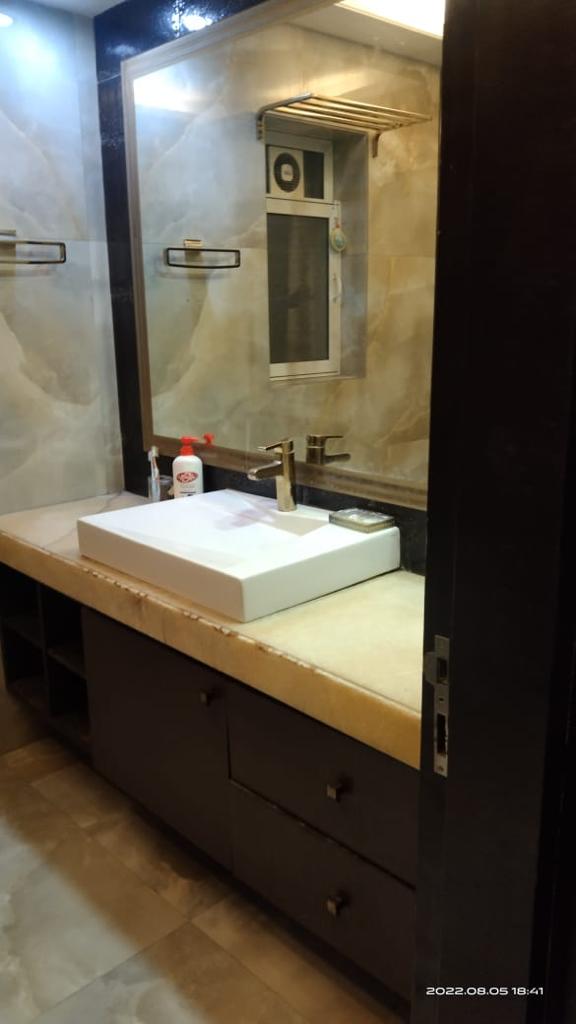 3 BHK Apartment for Sale in Bandra West Mumbai