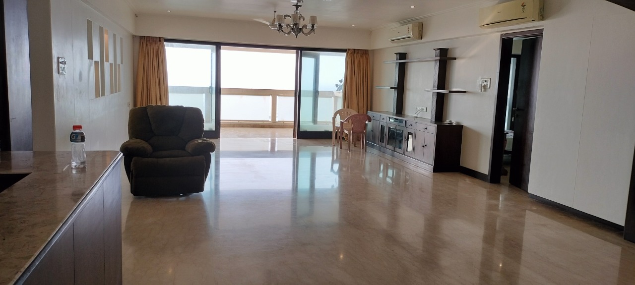 4 BHK Apartment for Rent in Khar West Mumbai