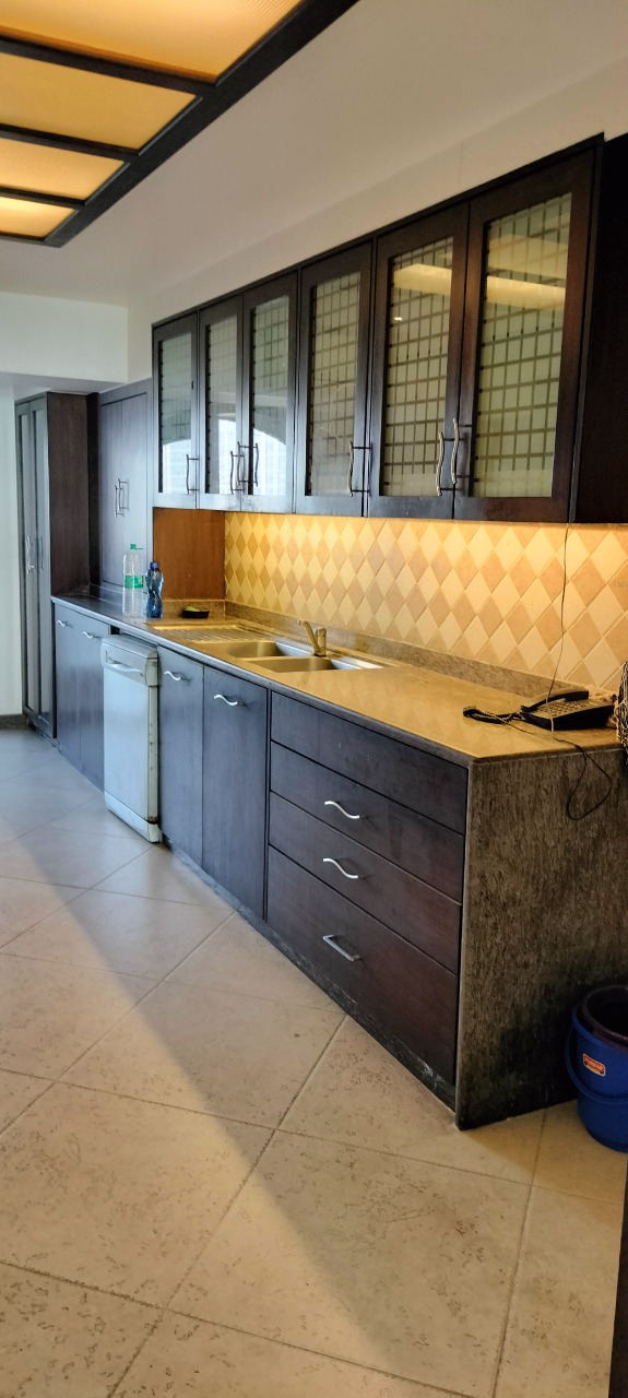 4 BHK Apartment for Rent in Khar West Mumbai