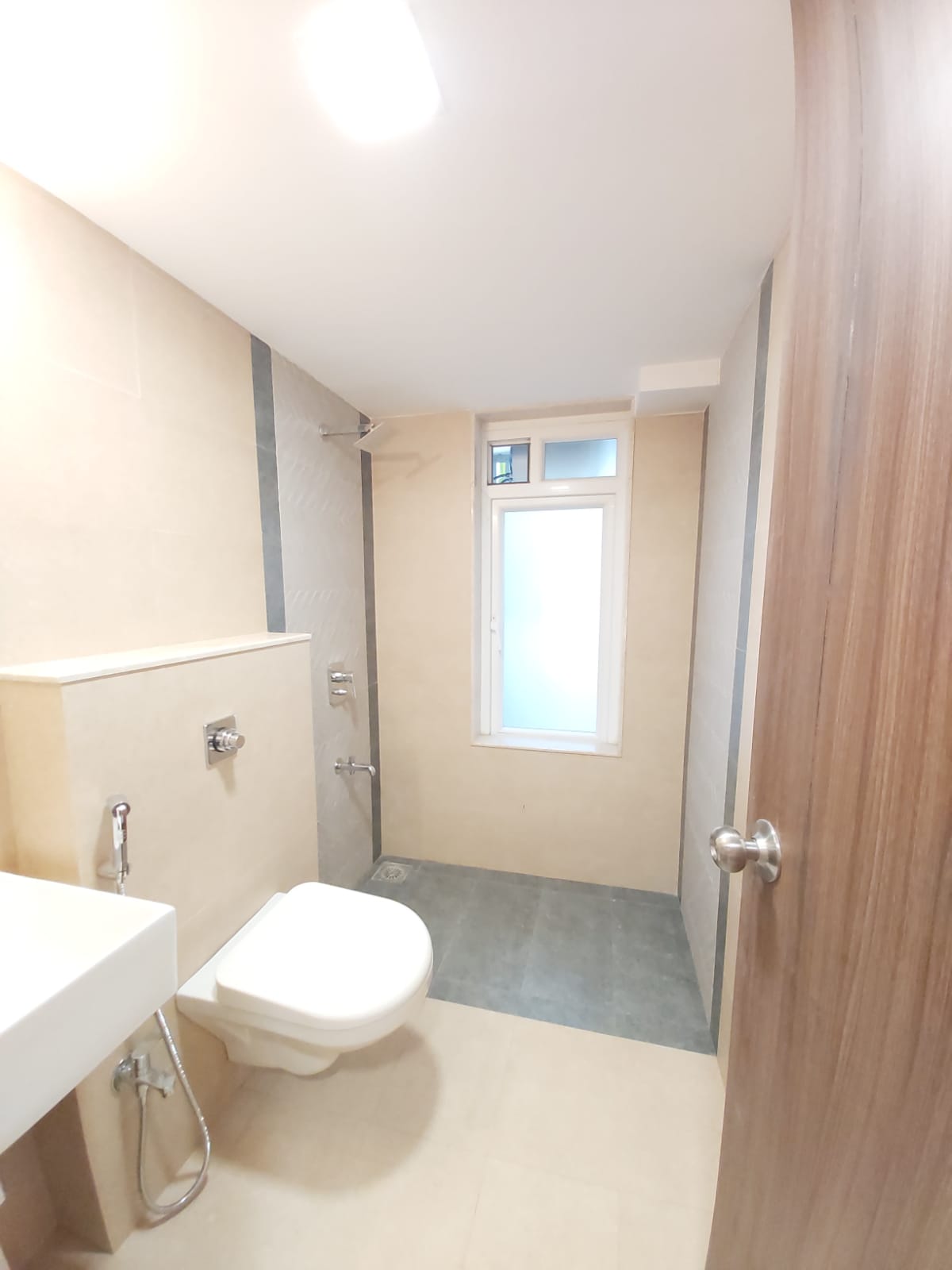 3 BHK Apartment for Sale in Bandra West Mumbai