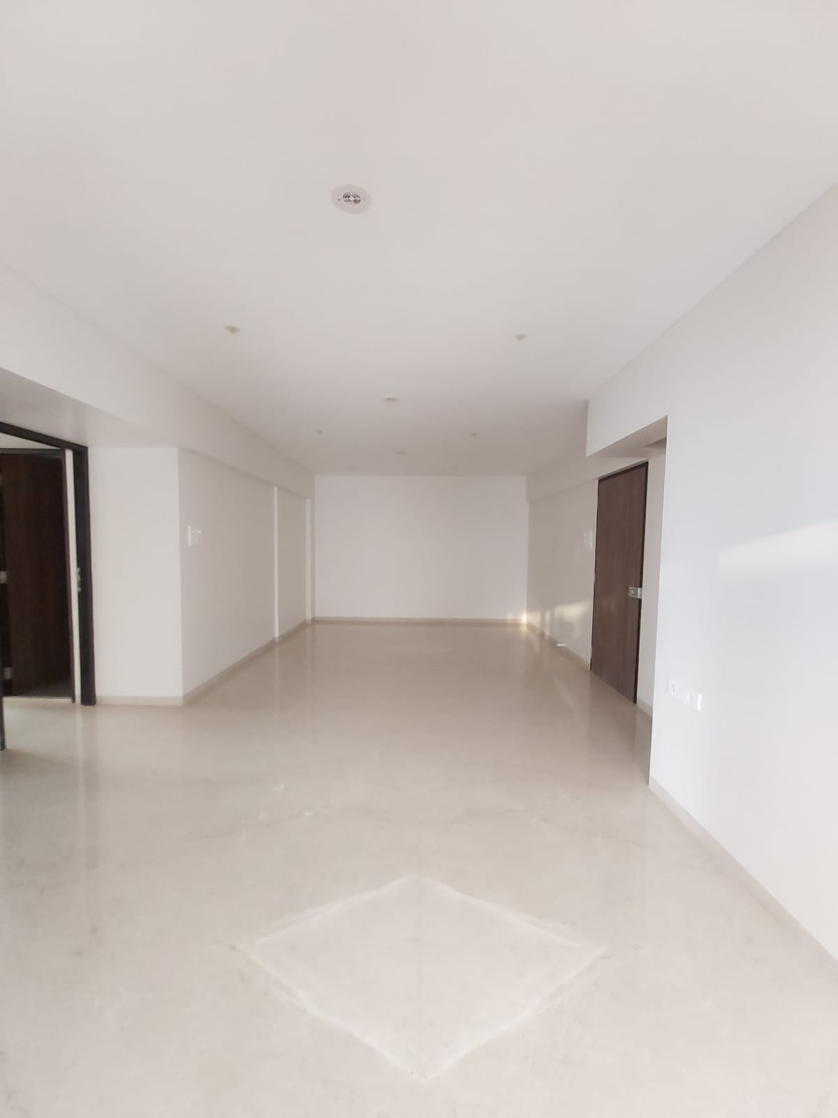 3 BHK Apartment for Sale in Bandra West Mumbai