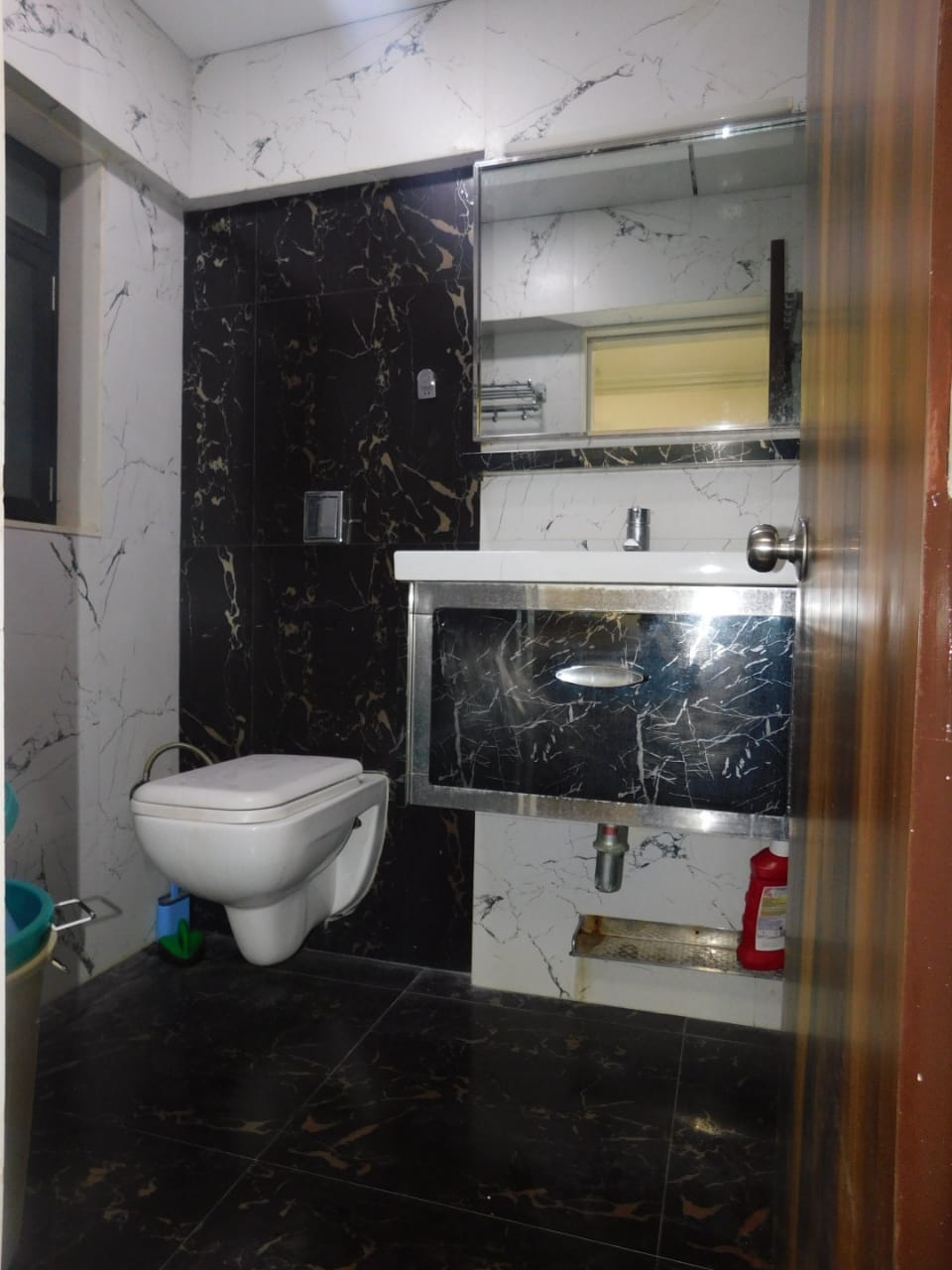 3 BHK Apartment for Sale in Santacruz West Mumbai