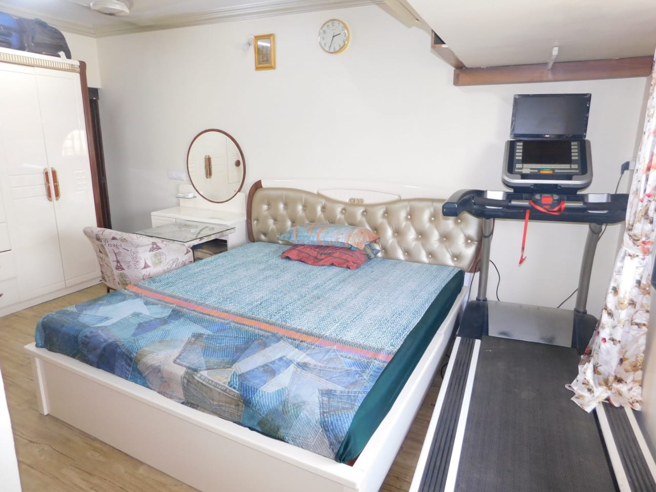 3 BHK Apartment for Sale in Santacruz West Mumbai