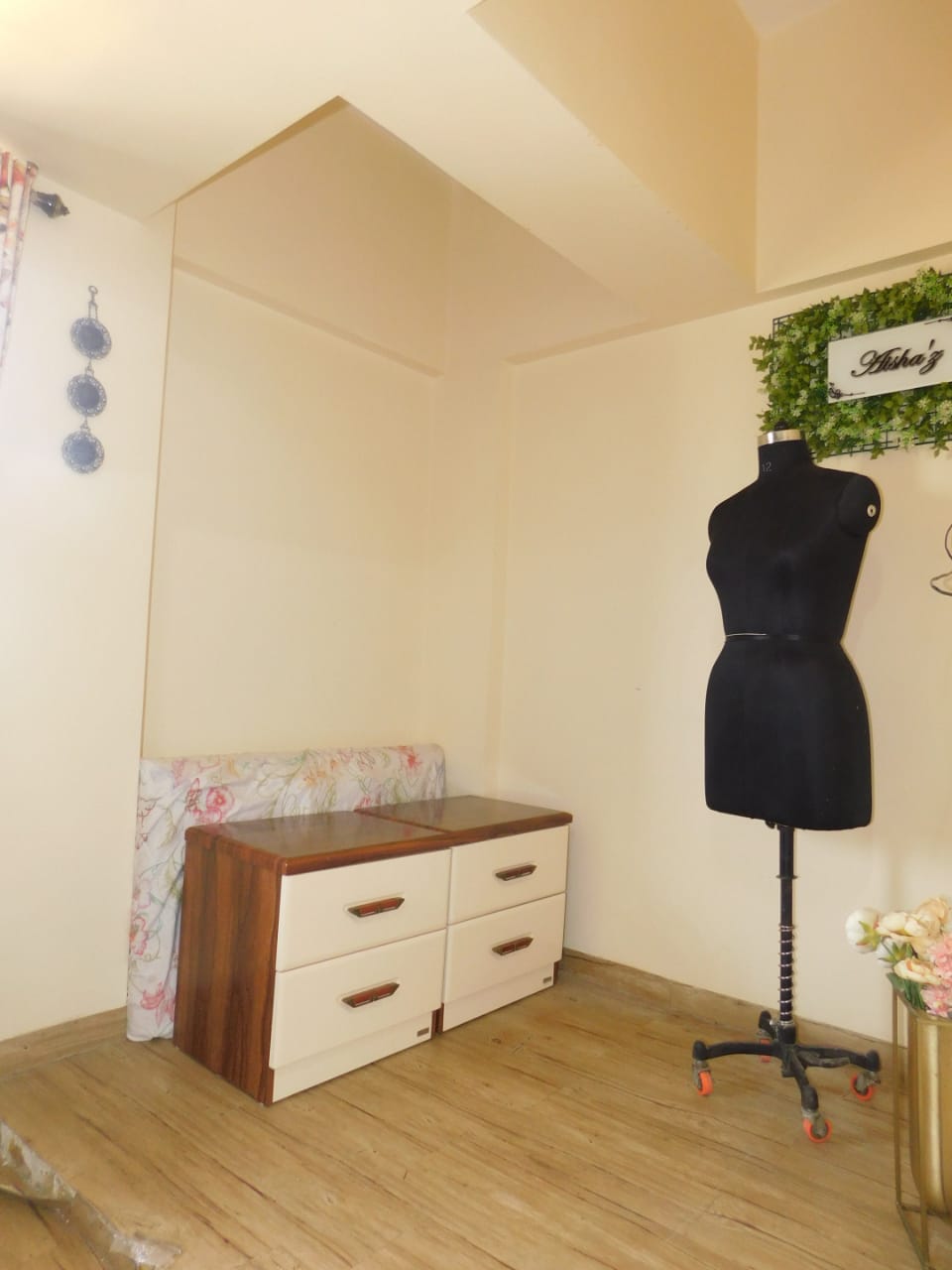 3 BHK Apartment for Sale in Santacruz West Mumbai