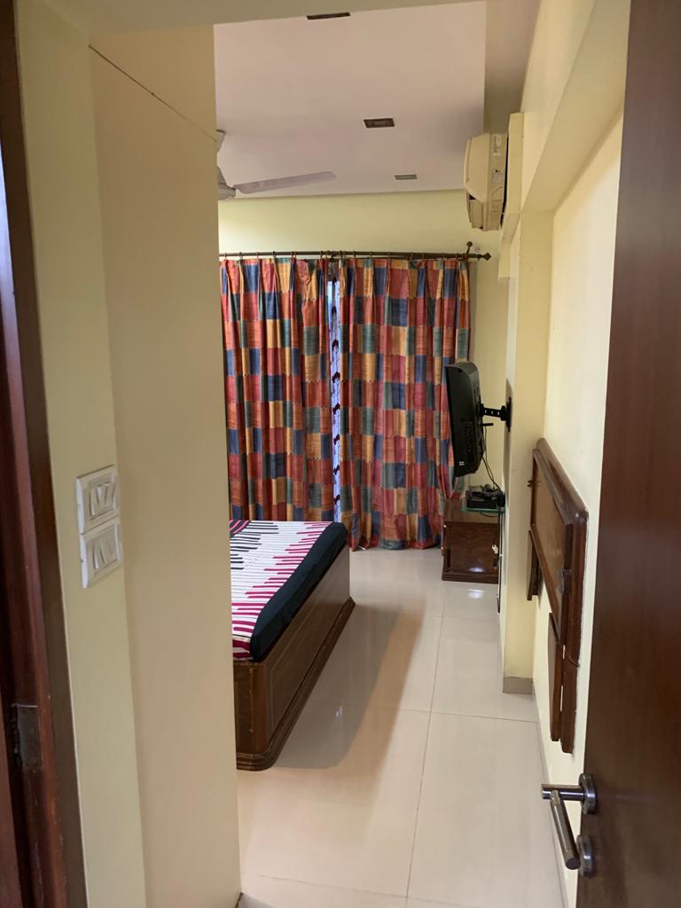 2 BHK Apartment for Rent in Almeida park Mumbai