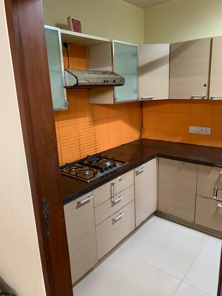 2 BHK Apartment for Rent in Almeida park Mumbai