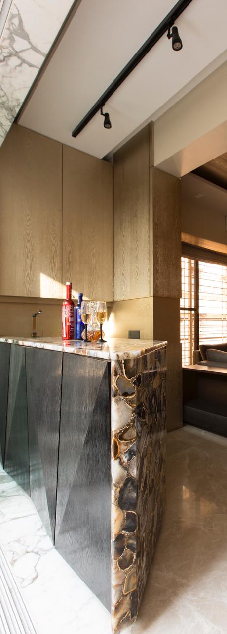 4 BHK Apartment for Rent in 15th Road Mumbai