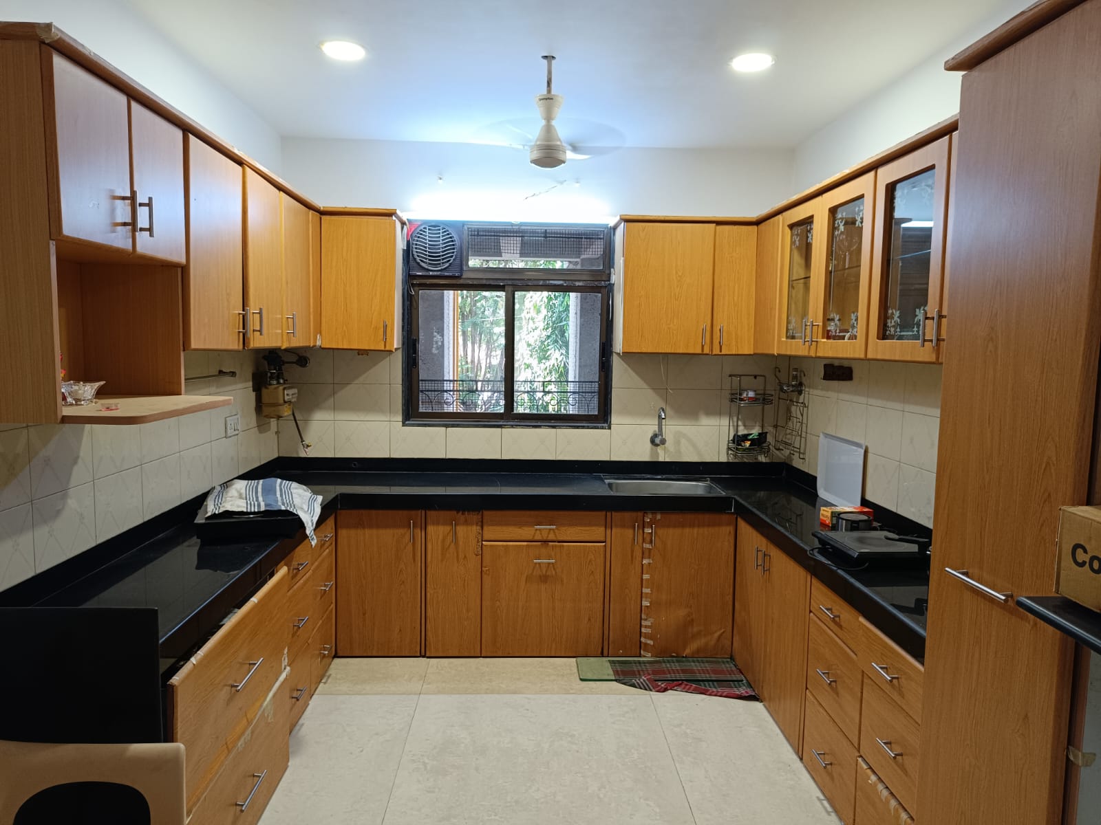 3 BHK Apartment for Rent in 11th Road Mumbai