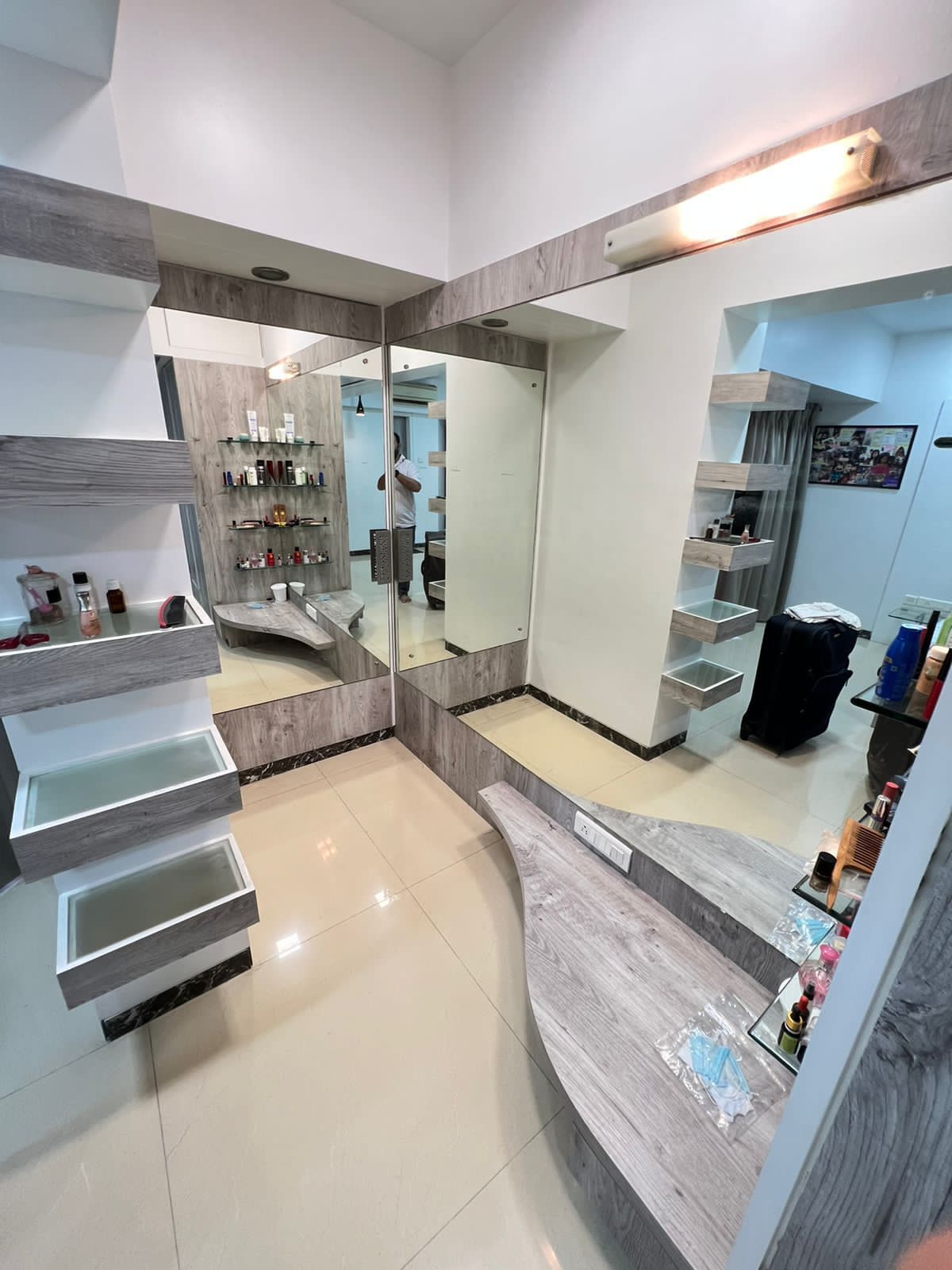 4 BHK Apartment for Rent in Khar West Mumbai
