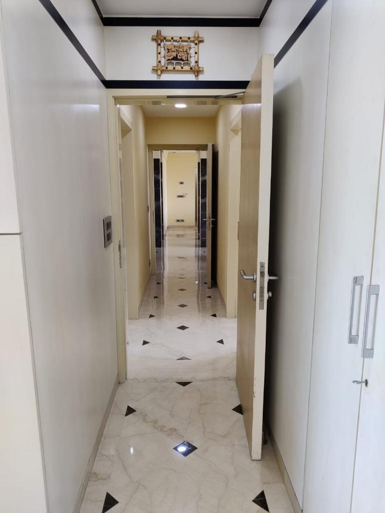 3 BHK Apartment for Sale in Bandra West Mumbai