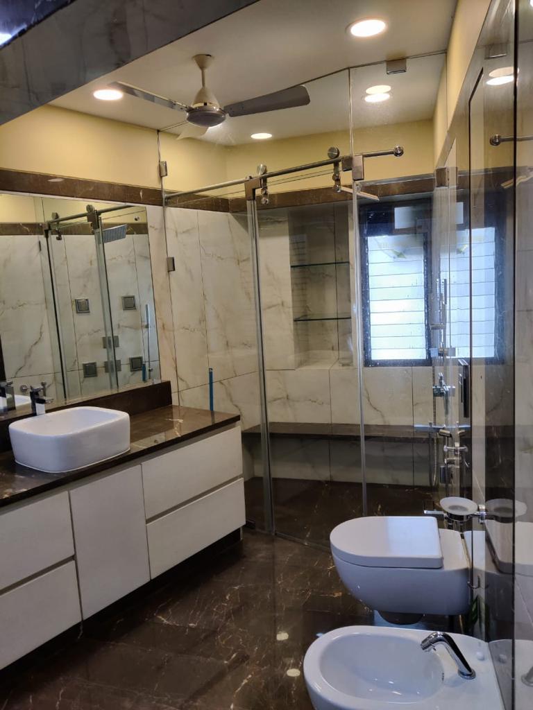 3 BHK Apartment for Sale in Bandra West Mumbai