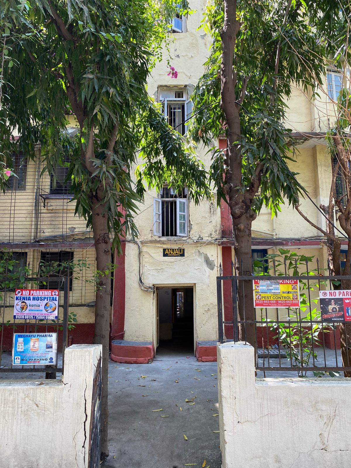2 BHK Apartment for Rent in 14 B Road Mumbai