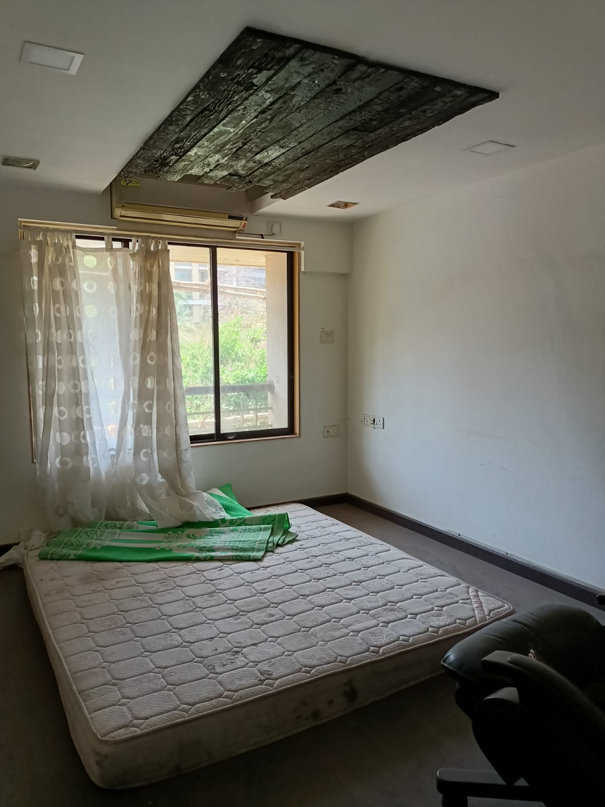 2 BHK Apartment for Sale in 26th  Road Mumbai