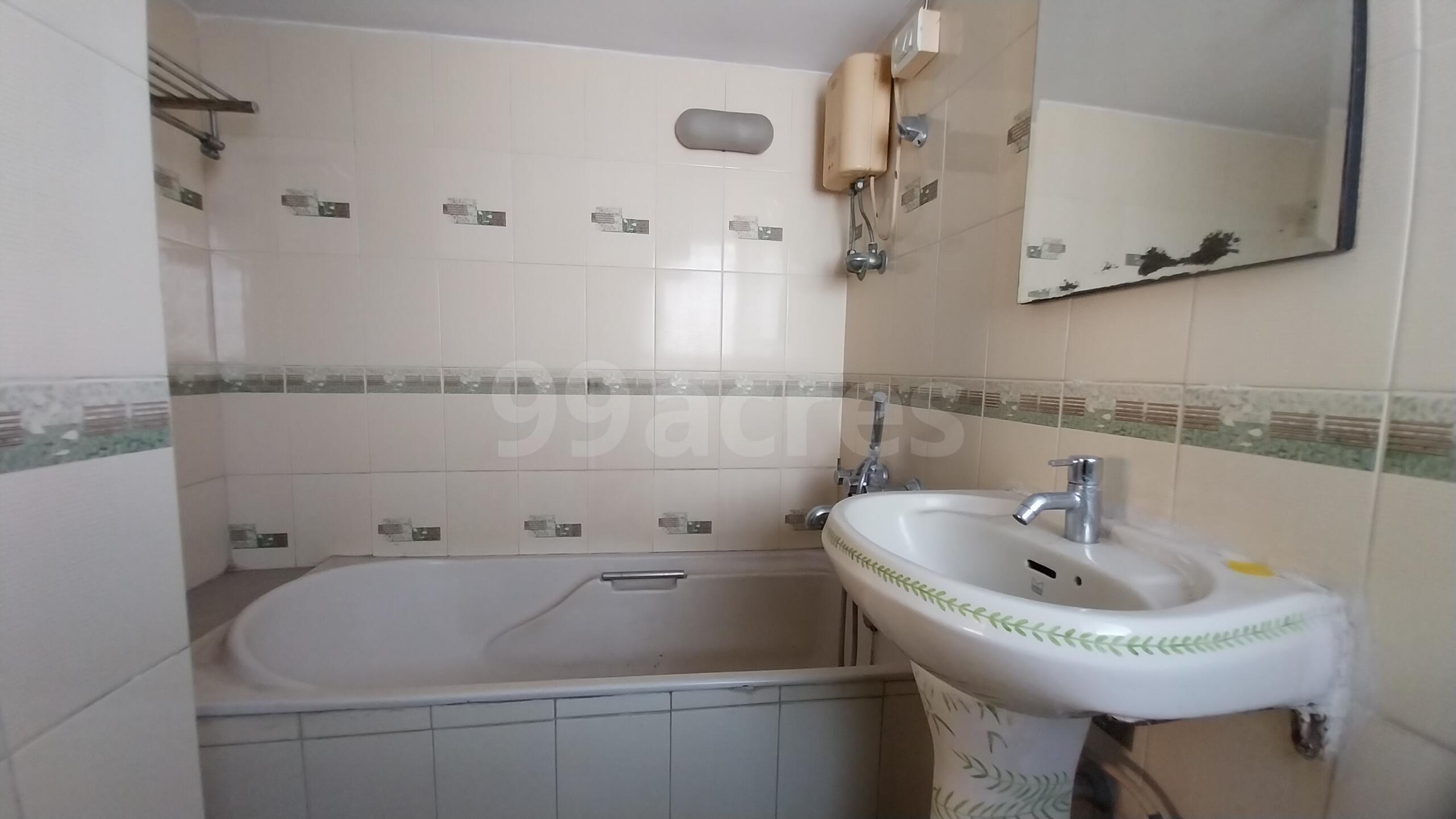 2 BHK Apartment for Sale in Bandra West Mumbai