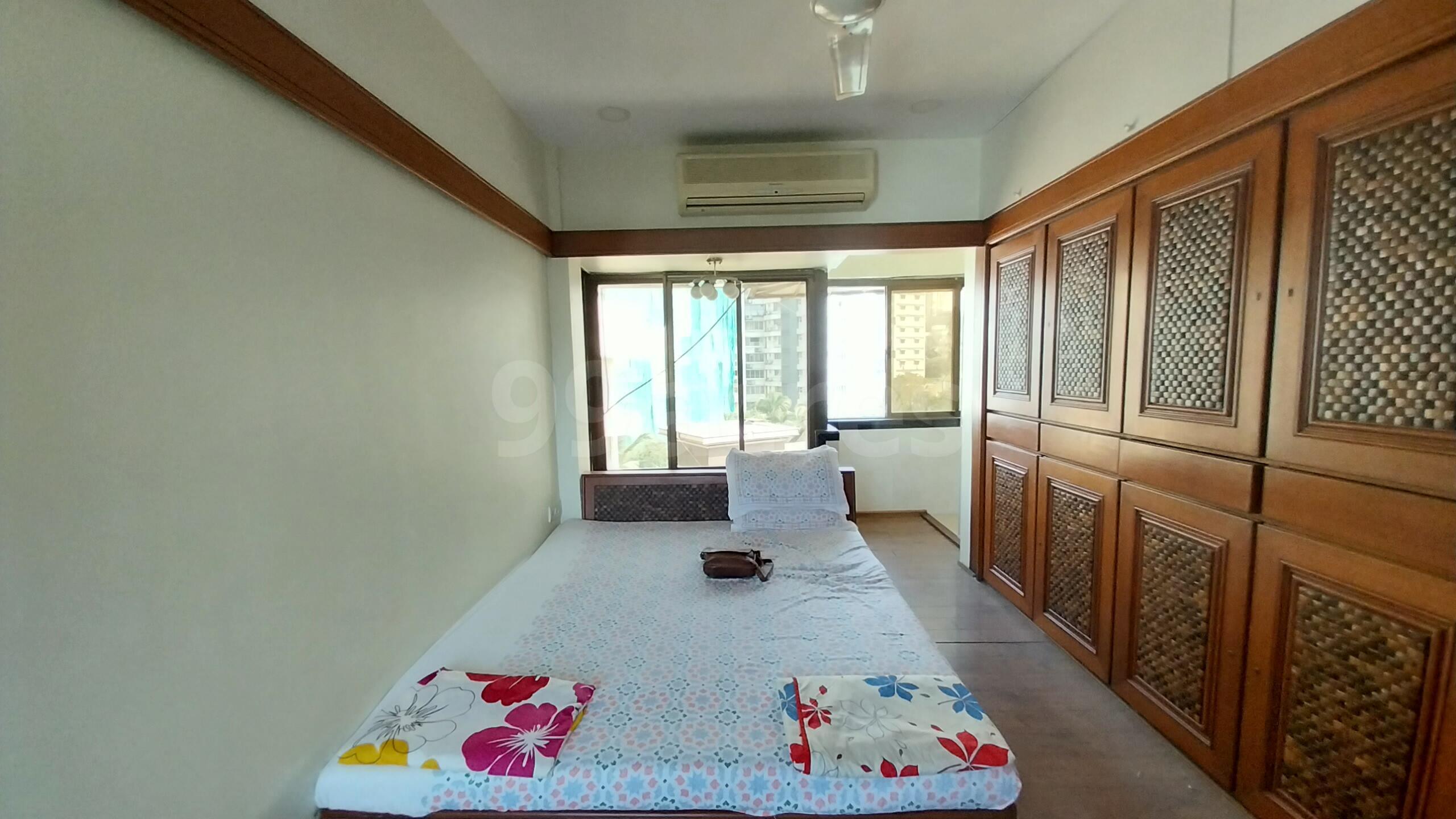 2 BHK Apartment for Sale in Bandra West Mumbai