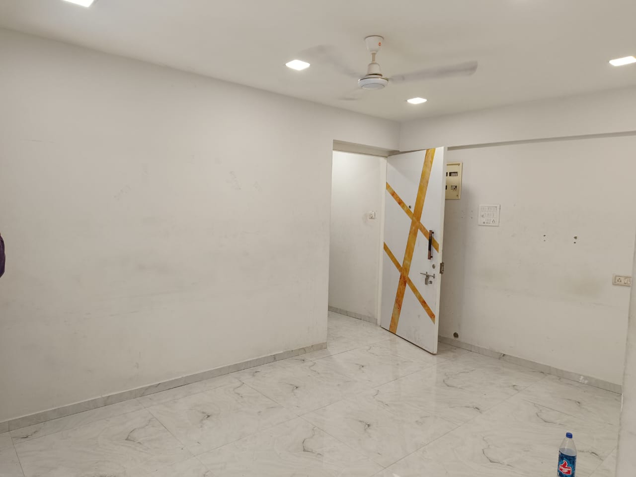 2 BHK Apartment for Rent in Khar West Mumbai