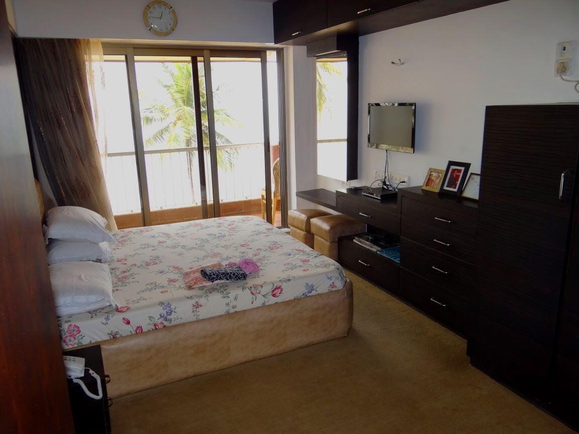 3 BHK Apartment for Sale in Juhu Tara Rd Mumbai