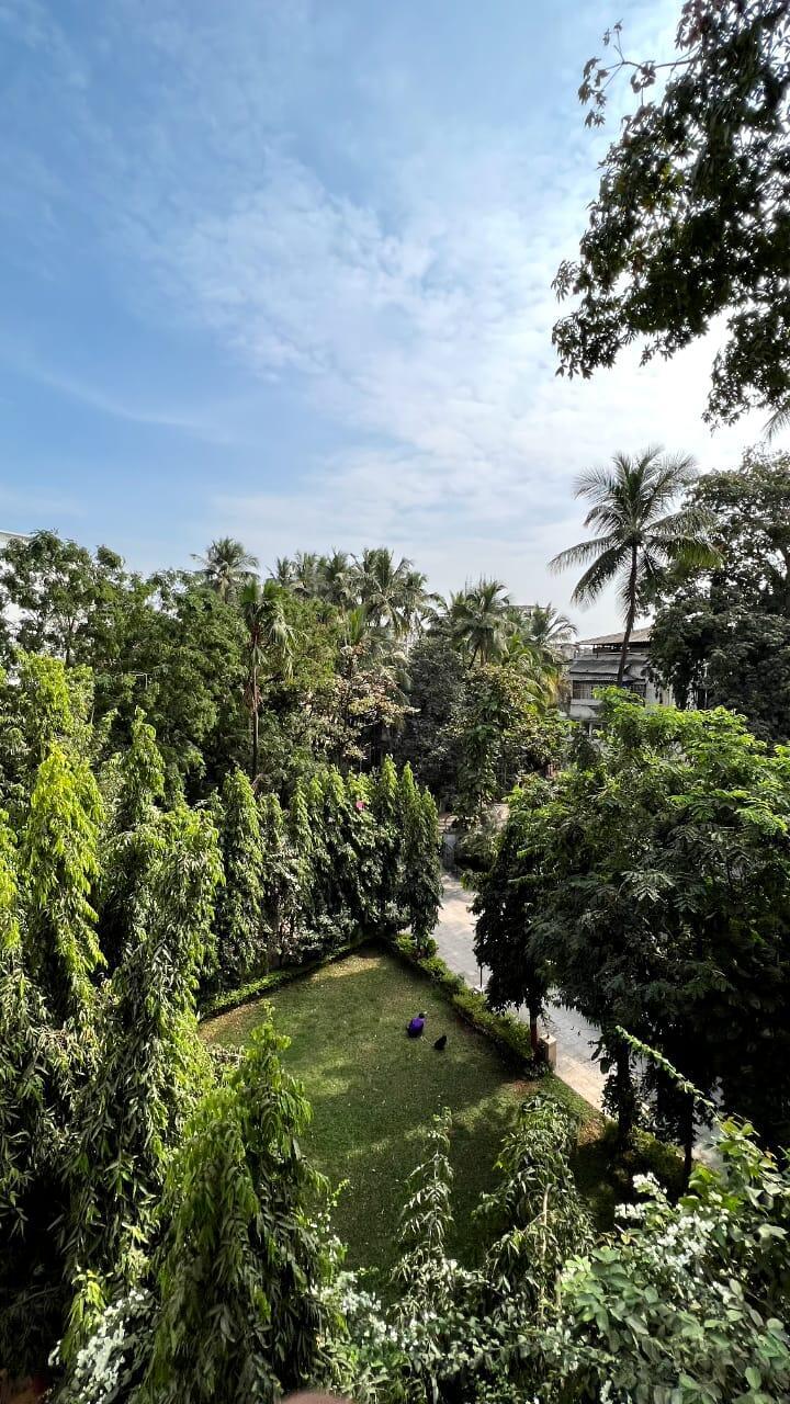 2 BHK Apartment for Sale in Juhu Mumbai