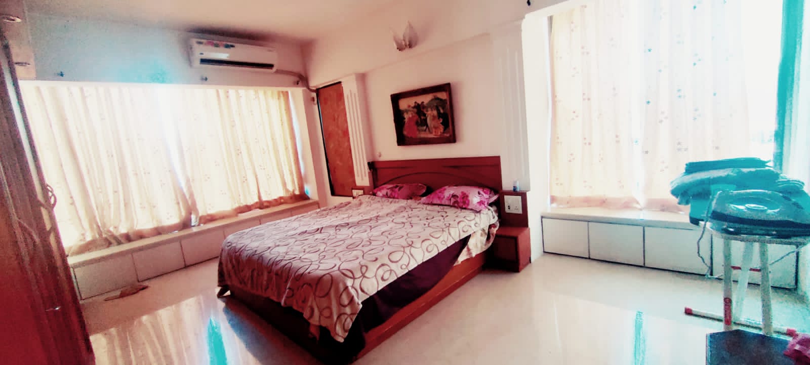 2 BHK Apartment for Rent in Bandra West Mumbai