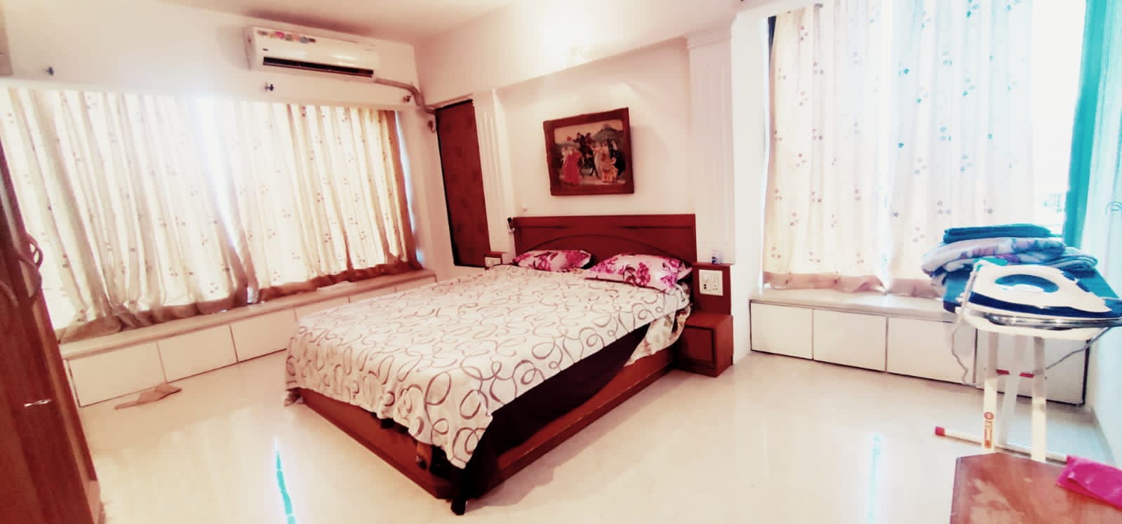 2 BHK Apartment for Rent in Bandra West Mumbai