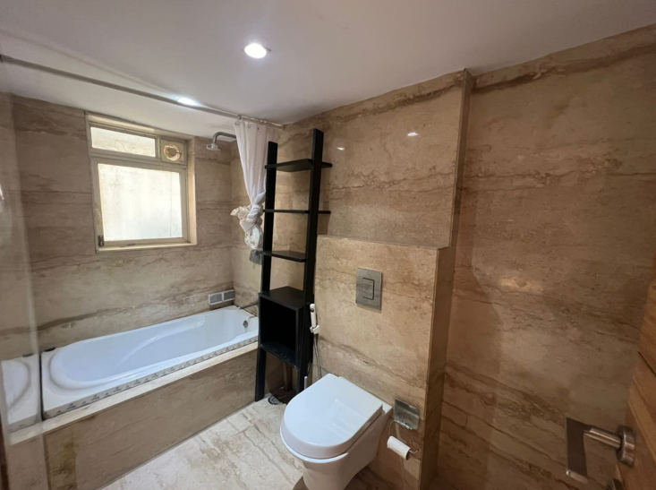 2 BHK Apartment for Sale in Bandra West Mumbai