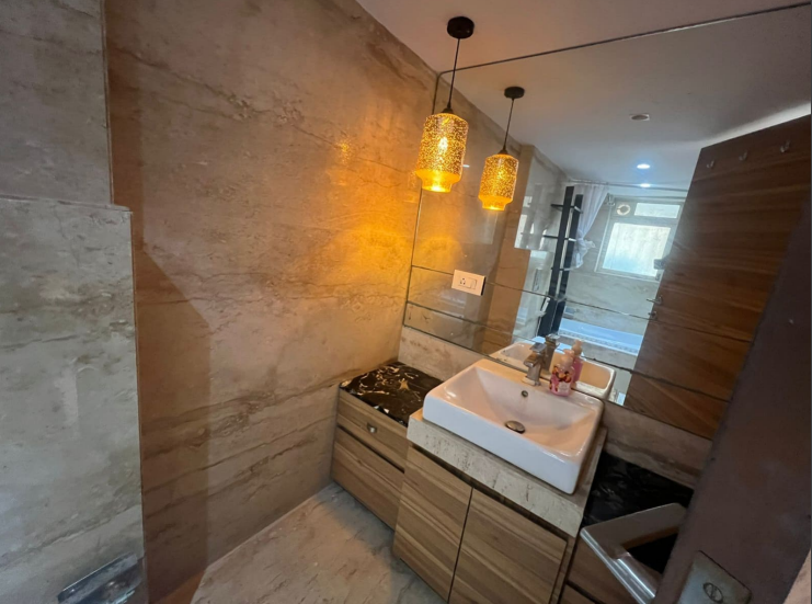 2 BHK Apartment for Sale in Bandra West Mumbai