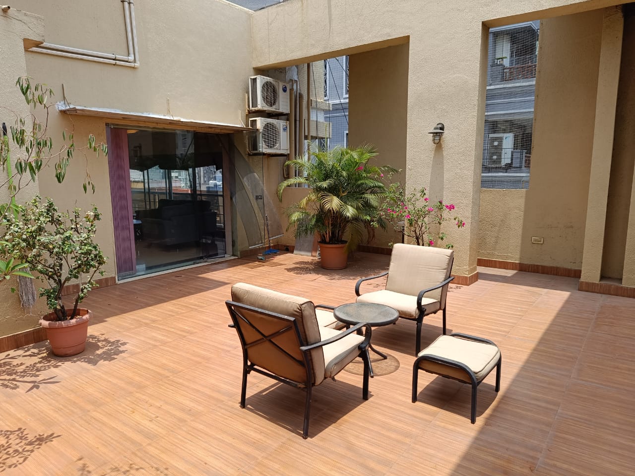 3 BHK Apartment for Rent in 15th Road Mumbai