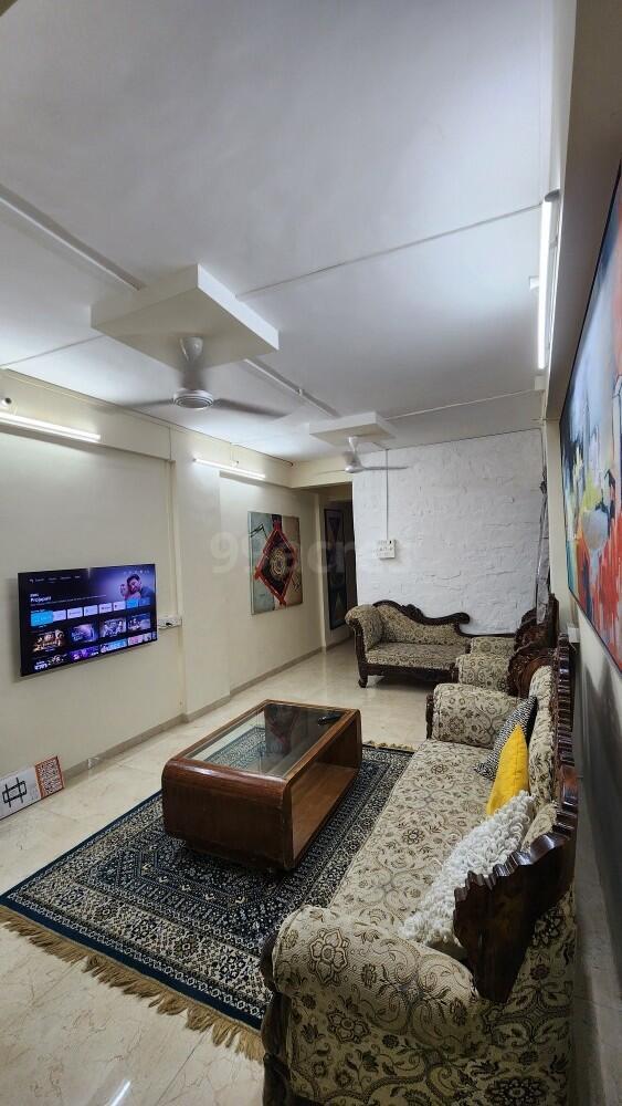 3 BHK Apartment for Rent in Khar West Mumbai