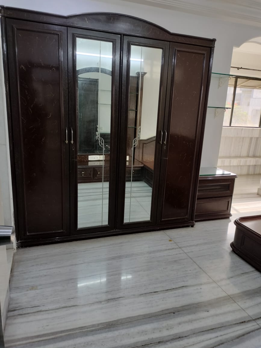 2 BHK Apartment for Rent in Pali Hill Mumbai