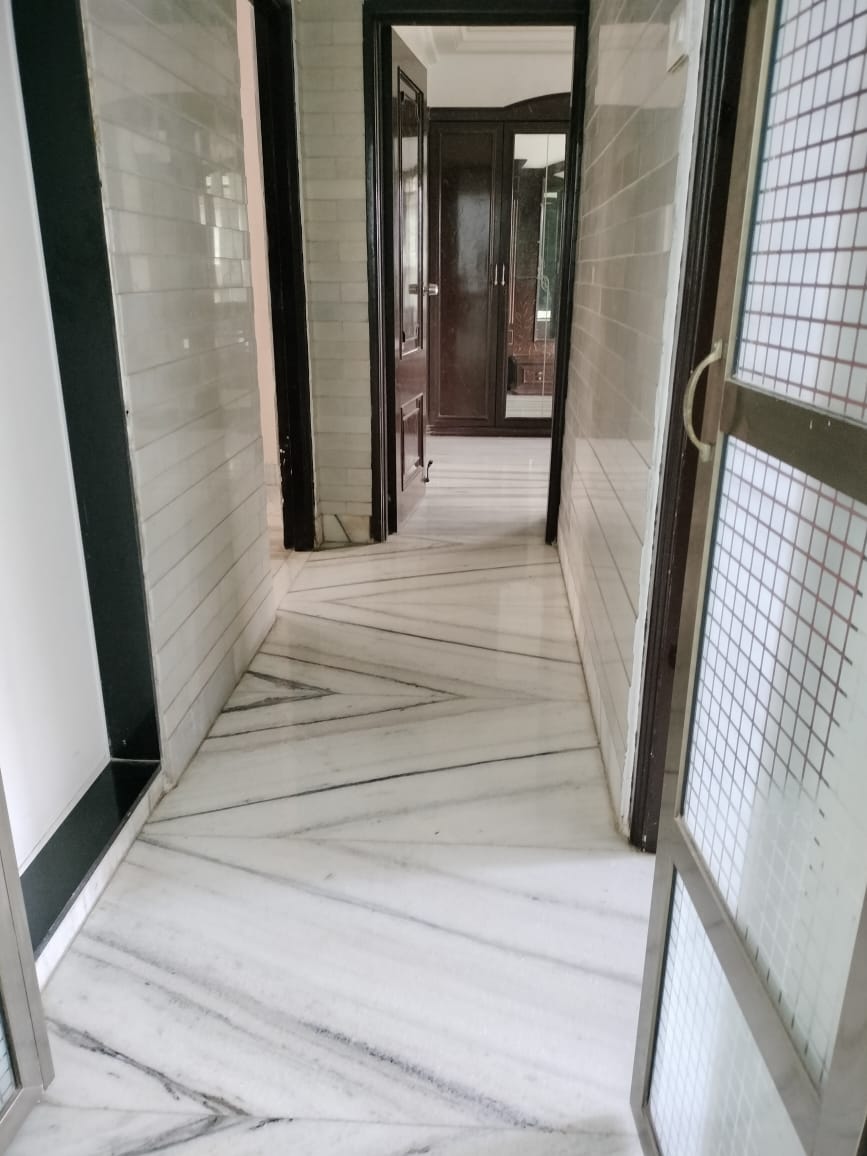 2 BHK Apartment for Rent in Pali Hill Mumbai