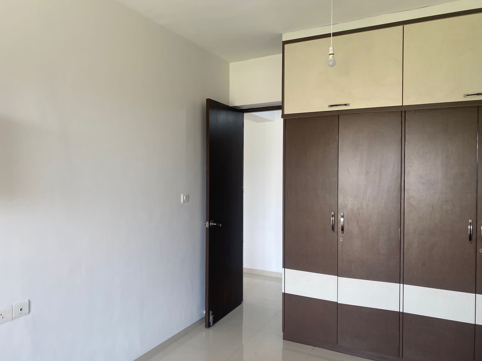 3 BHK Apartment for Rent in Bandra East Mumbai