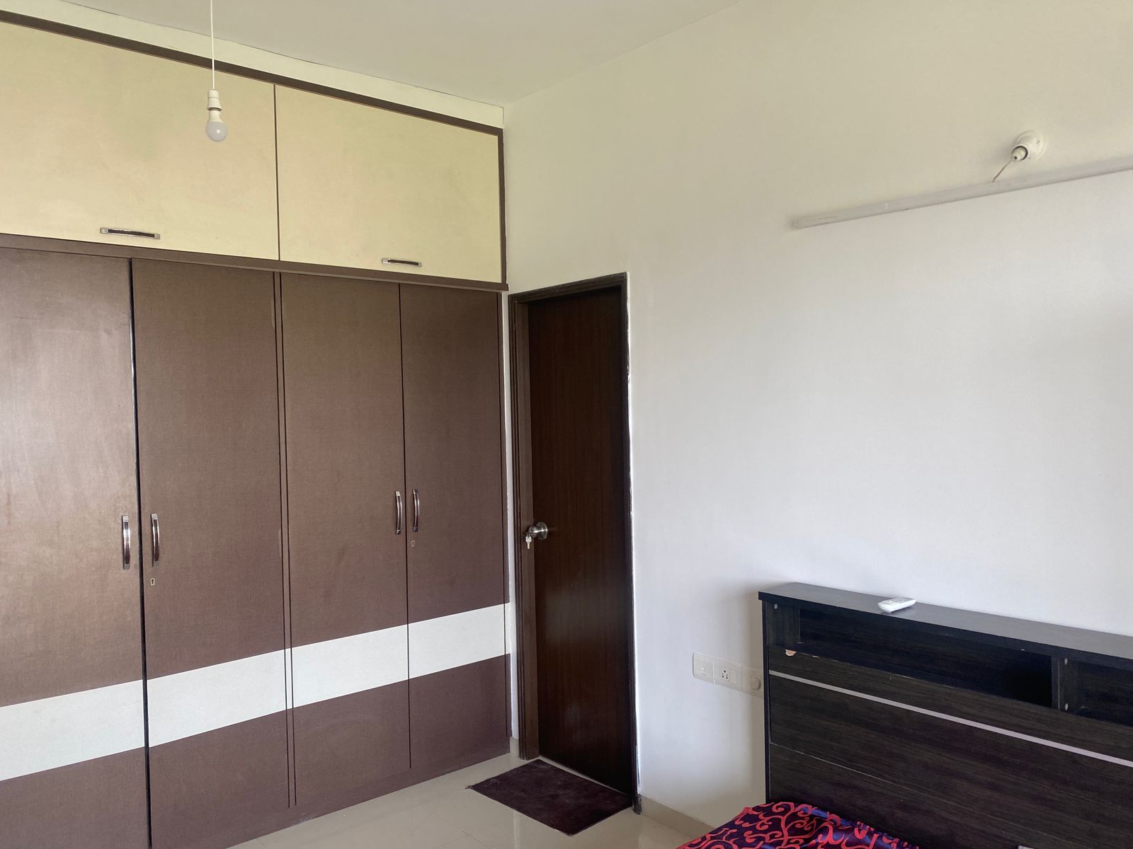 3 BHK Apartment for Rent in Bandra East Mumbai