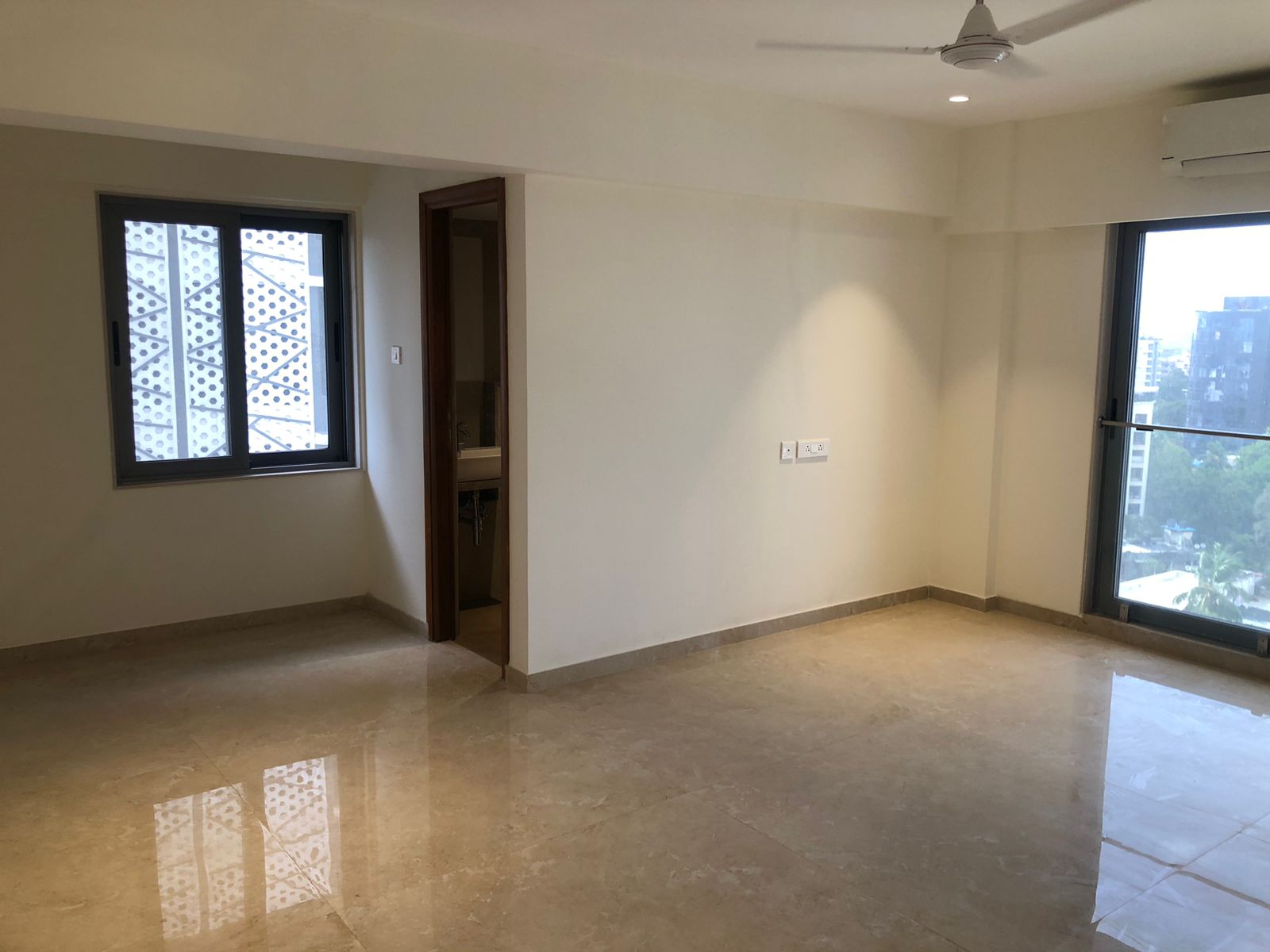 3 BHK Apartment for Sale in Hasnabad Lane Mumbai